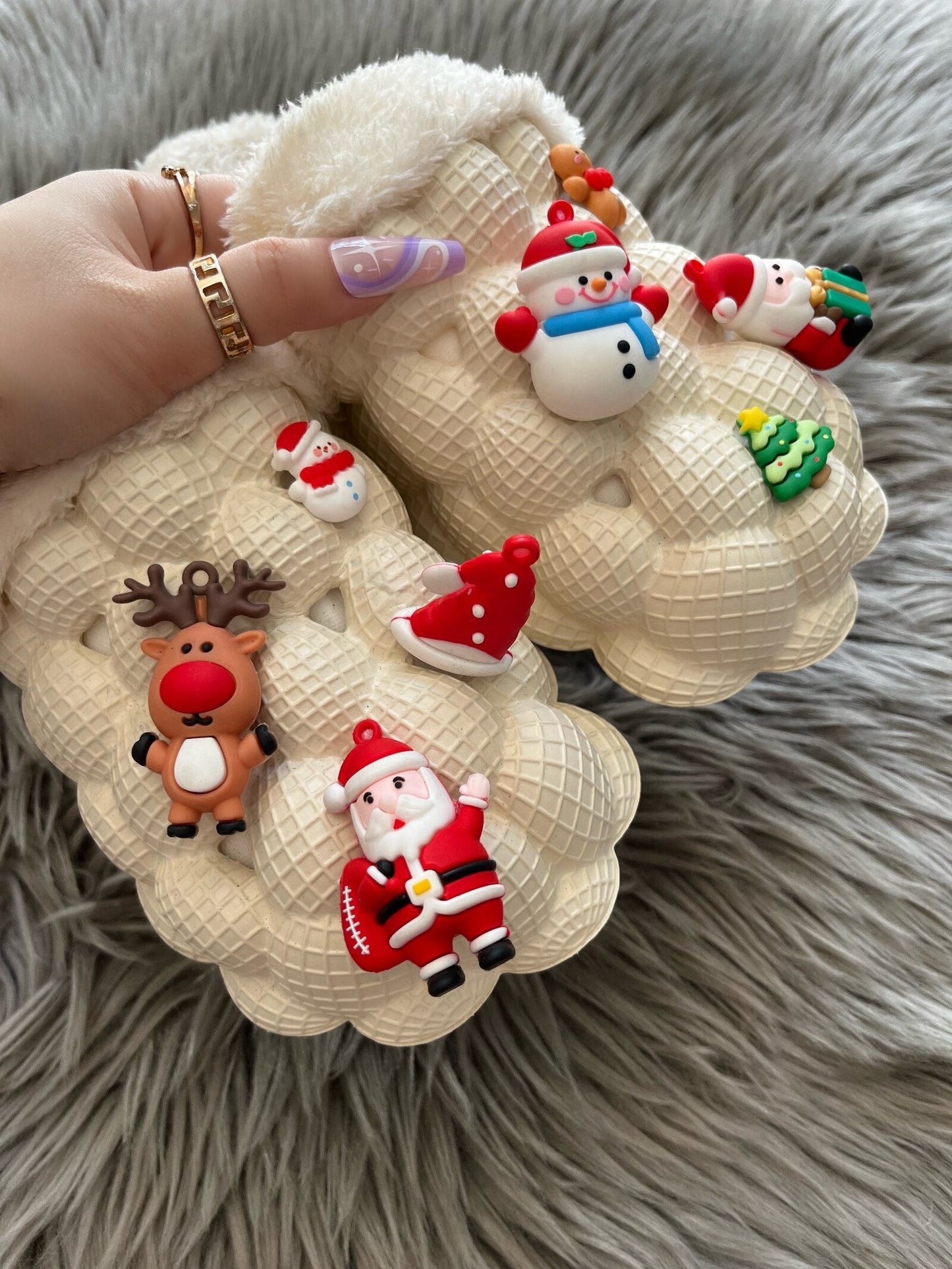 Funny DIY Bubble Slippers Furry House Slides